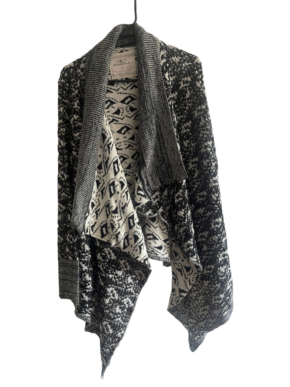 Women’s ONeill Cardigan Black and White Size XLarge Beautiful Warm Preloved